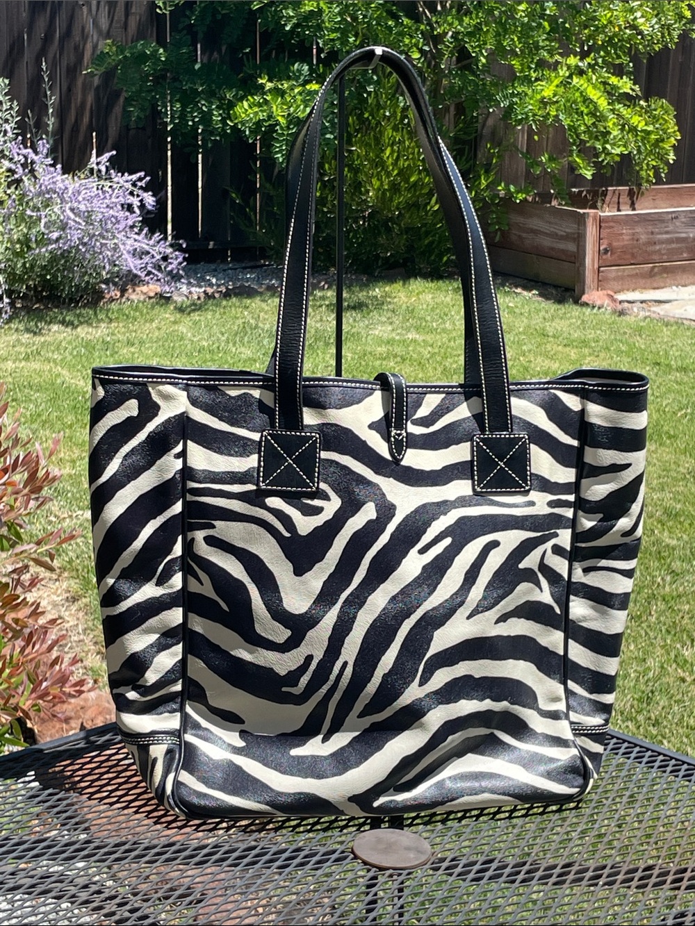 Dooney @ Bourke Large Zebra Print Tote. 18x11x6 HUGE w/ registration card. - Picture 6 of 12
